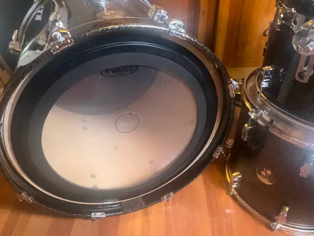 Sonor Force 3005 /  Black Sparkle in Drums & Percussion in City of Toronto - Image 6