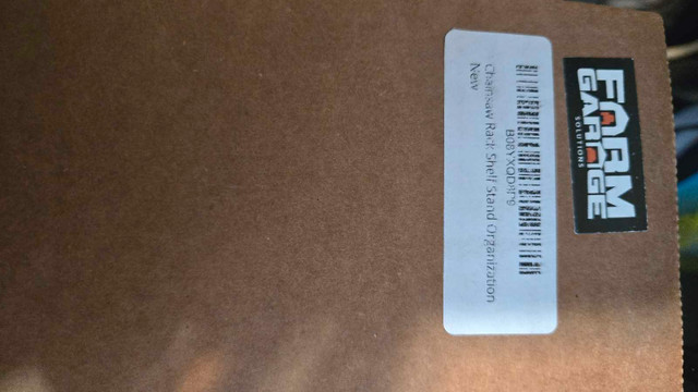 Farm Garage Chainsaw Rack Brand New In Box  in Outdoor Tools & Storage in Mississauga / Peel Region - Image 4