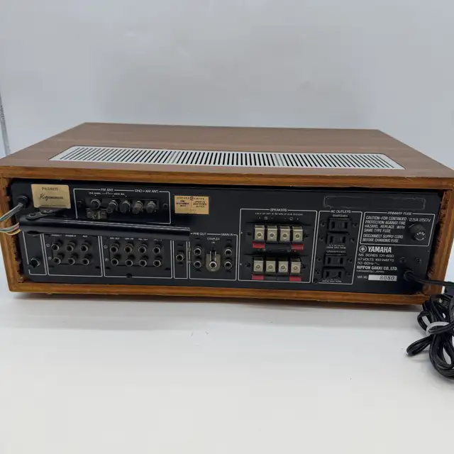 Vintage Yamaha CR-600 Natural Sound Stereo Receiver Tested Japan in Stereo Systems & Home Theatre in City of Toronto - Image 8