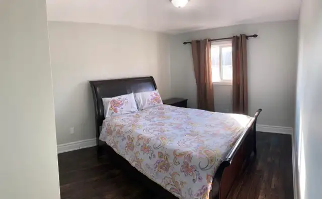 Beautiful spacious private room at prime location in Brampton