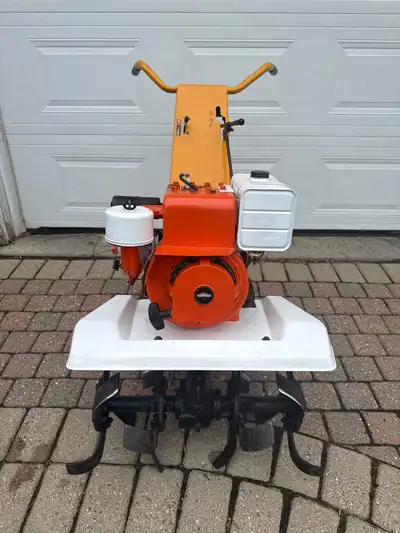 Rotor Tiller - Eaton’s Viking - in perfect working condition!!!! - Engine 8 horse power, Briggs & St...