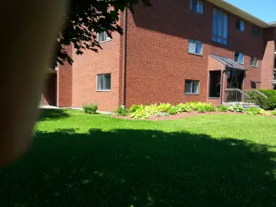 LONG SAULT AVAILABLE  2 BEDROOM MAIN FLOOR