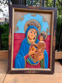 carving in wood - Madonna with Jesus