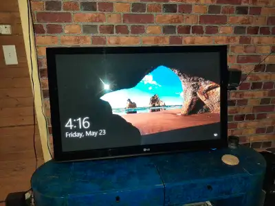 LG 55 inch plasma TV Comes with remote Pick up in Gatineau