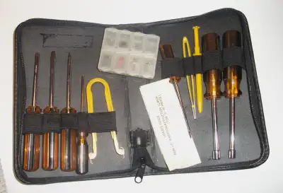 The 10-PieceTool Kit features popular tools for repairing or upgrading common electronic devices.