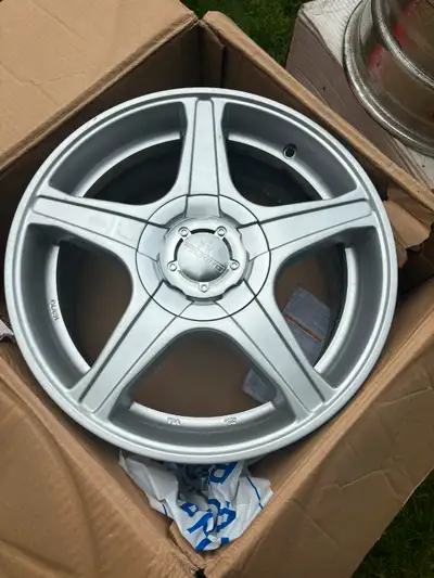 USED SET 16" ARE 38 WHEELS 16X7 5X115 ET 42 SILVER FINISH IN GREAT SHAPE