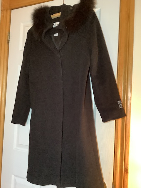 Ladies Wool & Cashmere Winter Coat w Fur Trimmed Hood -Nycard in Women's - Tops & Outerwear in Belleville