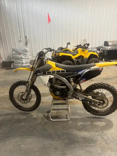 1996 yz 250 in need of some minor things like a couple of seals but runs amazing lots of power top e...