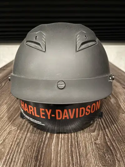 New Harley Davidson Helmet with built in visor and drop down shade, dark & clear shade included alon...