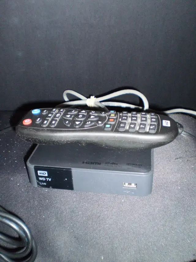 WD TV Live C3H, Streaming Media PlayerS in Video & TV Accessories in City of Toronto - Image 4