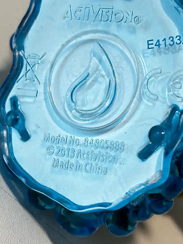 Skylanders SWAP Force Rip Tide Figure 84805888 Water 2013 in Toys & Games in Edmonton - Image 5