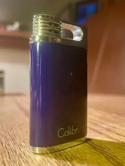 Colibri 871 Torch lighter in perfect working order. Excellent condition throughout. Nice weight, sli...