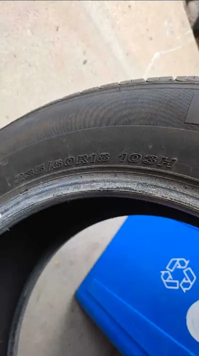 235/60/R18 Tires 4 Winter Tires on Kia Rims Michelin only have 4000km on them (2019/2020 Kia Rim) 4...
