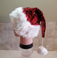 RED & GREEN FLIP SEQUIN SANTA HAT