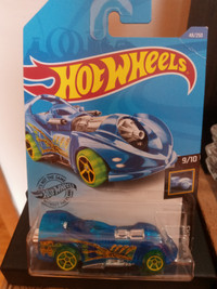 Hotwheels Collectible Car (5/trade)