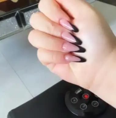 I Do Nails403929891749898240