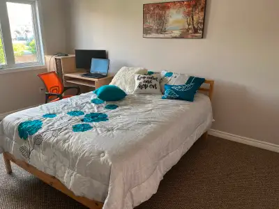 Kanata Morgans Grant 3 bed 2.5 bathroom townhouse end unit