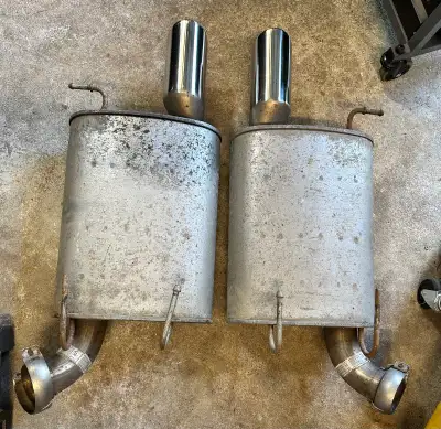 2014 Mustang gt stock mufflers great condition taken off original car at 10,000 km have been in stor...