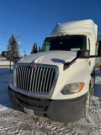 REPOSSESSED 2019 International LT625 730,798 KM 13 Speed Ultrashift Cummins ISX 15 450HP 12350/40000...