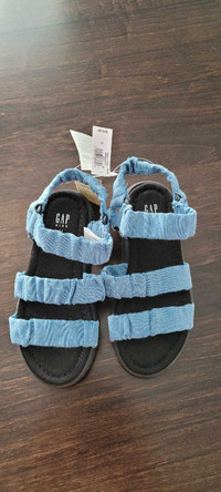 Child size 11 shoes (sandals) GAP Kids