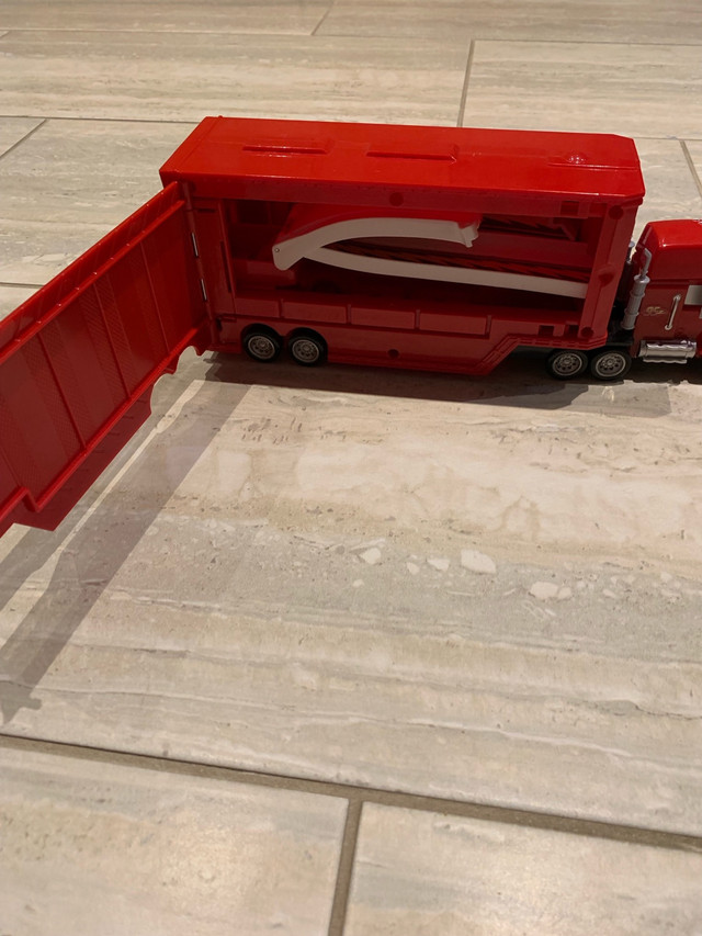 Lightning McQueen hauler  in Toys & Games in London - Image 2