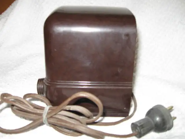 Wards Airline Radio in Arts & Collectibles in Moose Jaw - Image 5