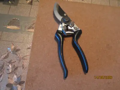 PRUNING SHEARS, View more