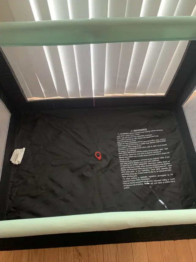 Dream On Me - Fold Up Crib in Cribs in Kingston - Image 3