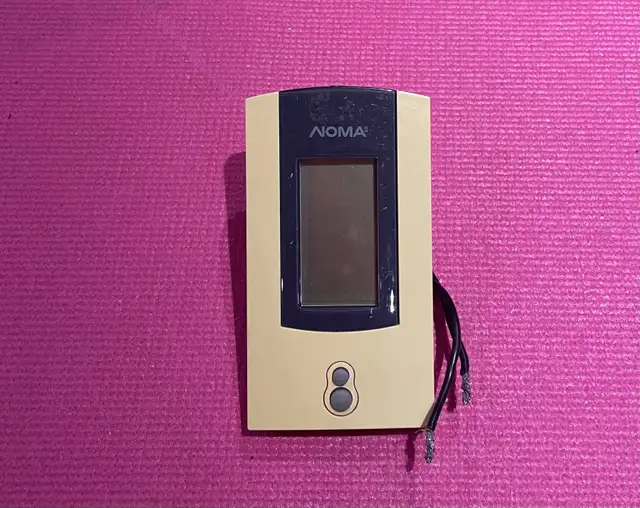 Thermostat NOMA in Heating, Cooling & Air in City of Montréal - Image 6