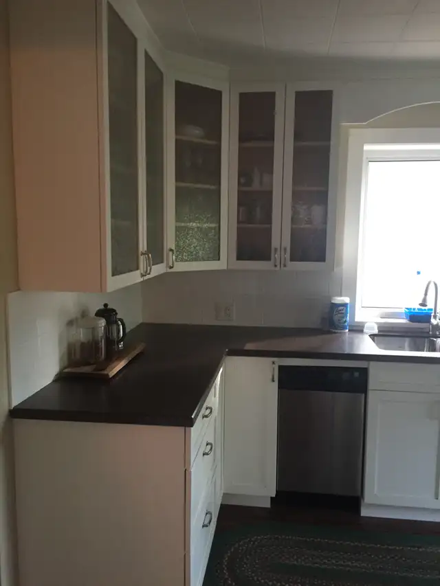 Uptown Waterloo Gem.... location, location, location! in Long Term Rentals in Kitchener / Waterloo - Image 5