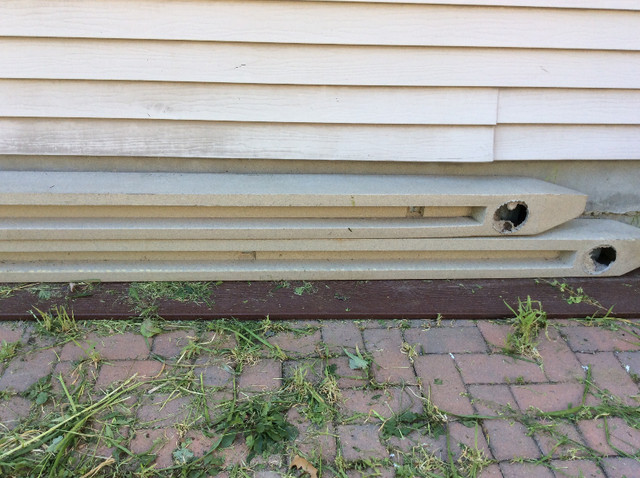 2 Simtek steel reinforced fence posts, 102” in Decks & Fences in Ottawa