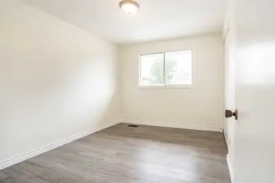 Private bedroom for rent