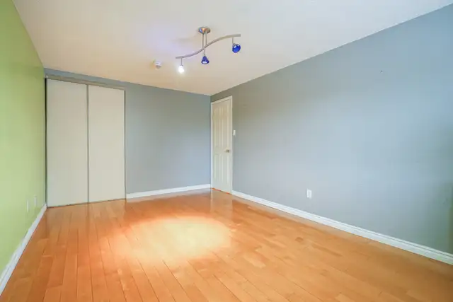 Room available for rent near Gateway Terminal Brampton in Room Rentals & Roommates in Mississauga / Peel Region - Image 3