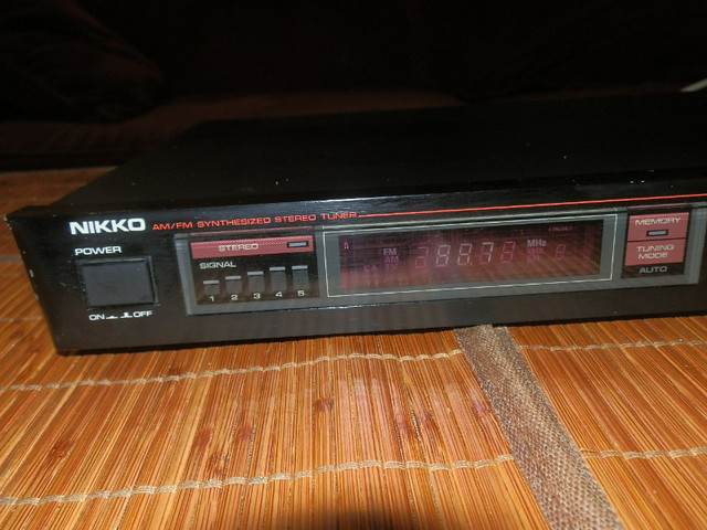 Nikko Vintage "MADE IN JAPAN" Rare Digital FM AM Tuner NT-950 Te in Stereo Systems & Home Theatre in City of Halifax - Image 2