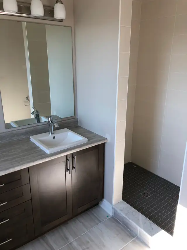 Stittsville Townhome Rental in Long Term Rentals in Ottawa - Image 4
