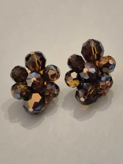 - excellent condition! - ~ .8" long x .3" wide - strong clip closure