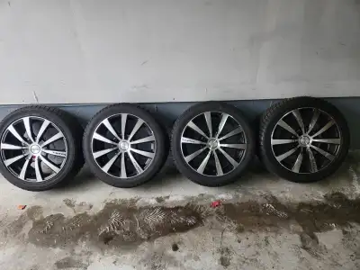 A set of winter tires with rims GT Radial WinterPro sport 2 225/45/R17 Touren TR3 17" Rim bolt patte...