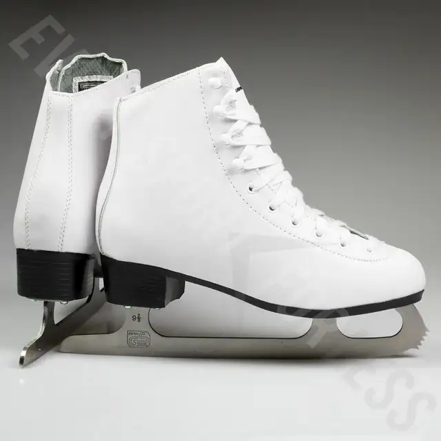 WinnWell Women’s Figure Skates Size US 4 J in Skates & Blades in Ottawa - Image 2