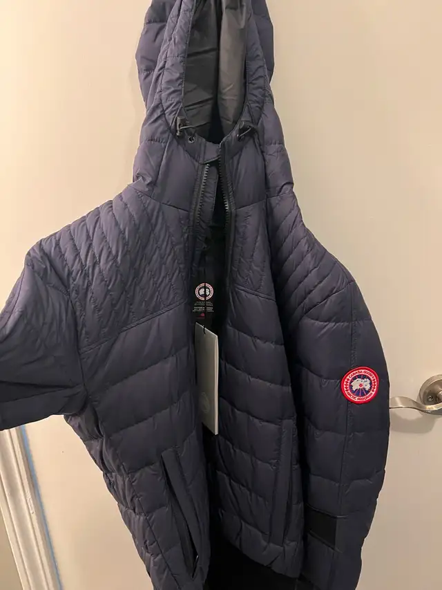 Canada Goose Jacket in Men's in City of Toronto - Image 3
