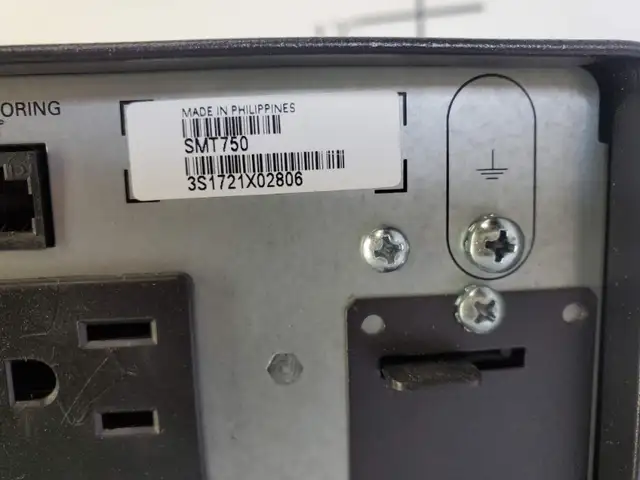 APC Smart-UPS Uninterrupted Power Supply SMT750 | System Components ...