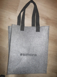 Simons felt bag