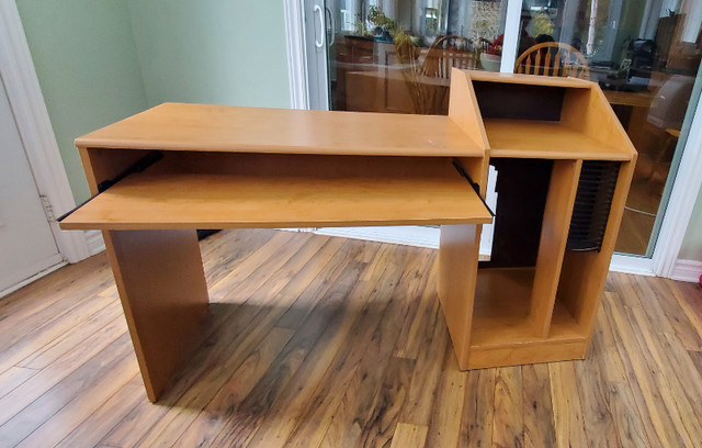 Home Desk in Desks in Ottawa - Image 2