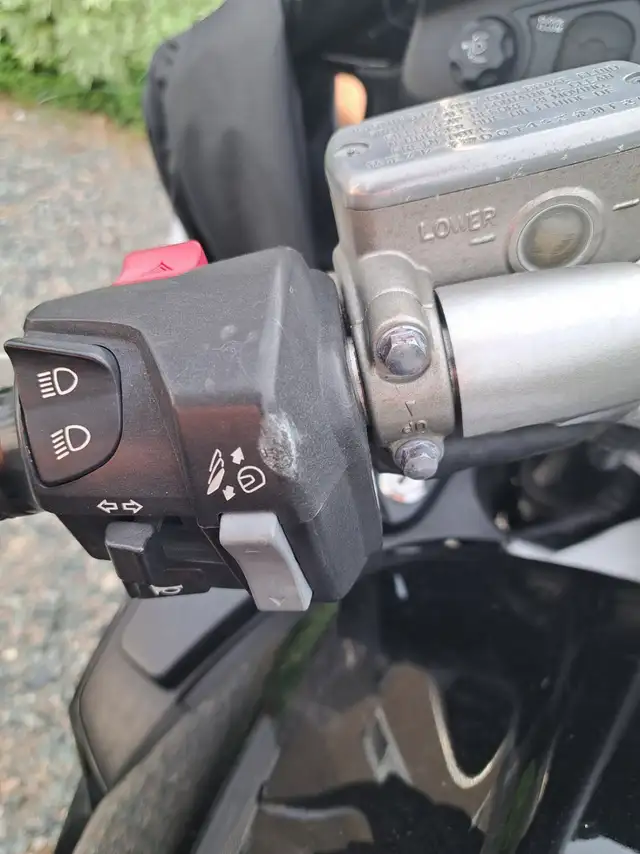 2006 Honda ST1300 in Sport Touring in Timmins - Image 8