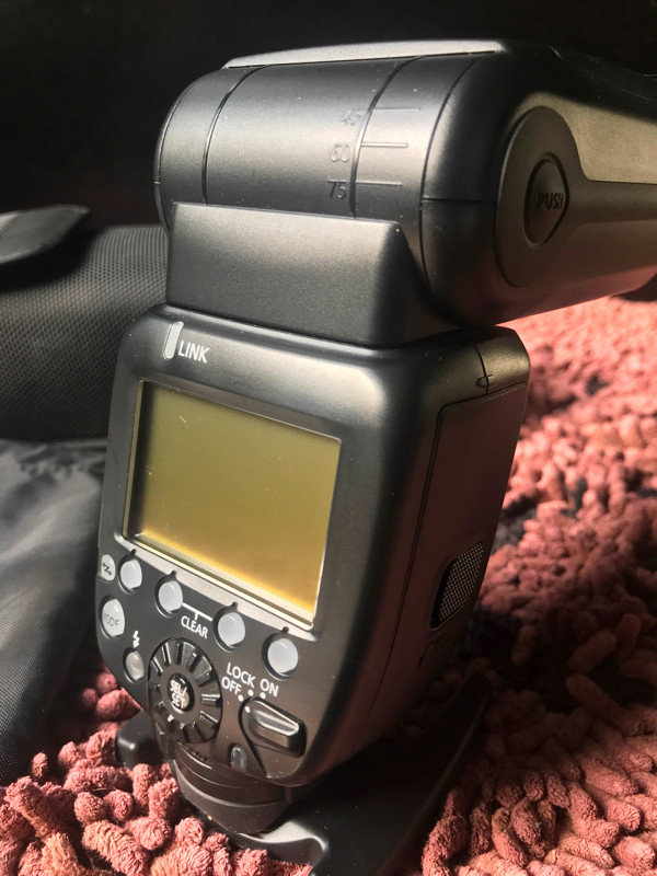 CANON - Flash: Speedlite 600EX-RT - Like New in Cameras & Camcorders in Sudbury - Image 3