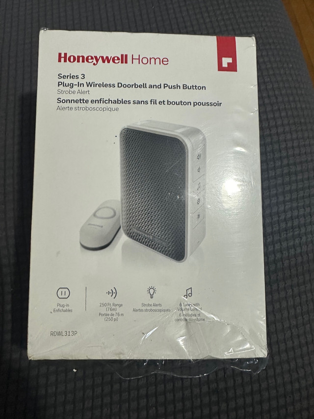 NEW: Honeywell Plug-in Doorbell with Push Button  in Windows, Doors & Trim in La Ronge - Image 2