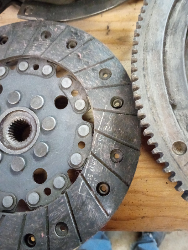 1971 VW Super Beetle clutch plate, flywheel and pressure plate. in Transmission & Drivetrain in Chatham-Kent - Image 3