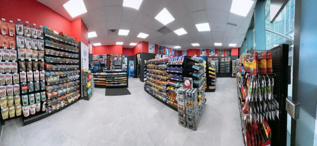 INS Market Convenience at Sunlife Center in Other Business & Industrial in City of Toronto - Image 3