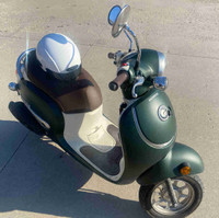 Honda metropolitan moped/scooter 