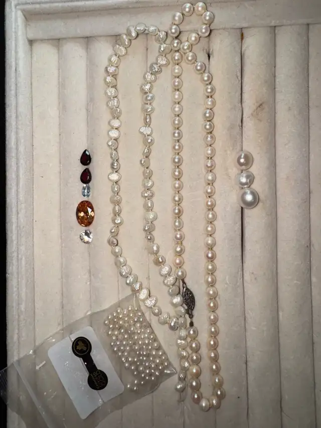 Gem and Pearl Collection in Jewellery & Watches in City of Montréal - Image 3