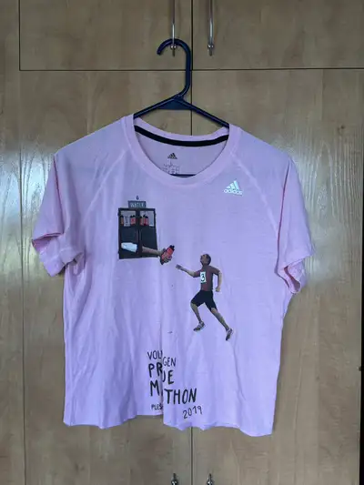 Chandail Adidas LARGE COMME NEUF – DISPO À LONGUEUIL, View more